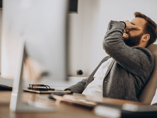 How to Deal With a Micromanaging Boss (Without Losing Your Job)